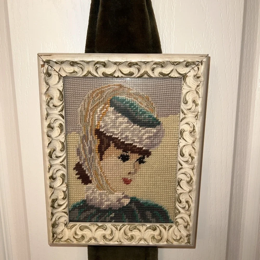 VTG 1957 Ladies Needlepoint Portraits 9.5